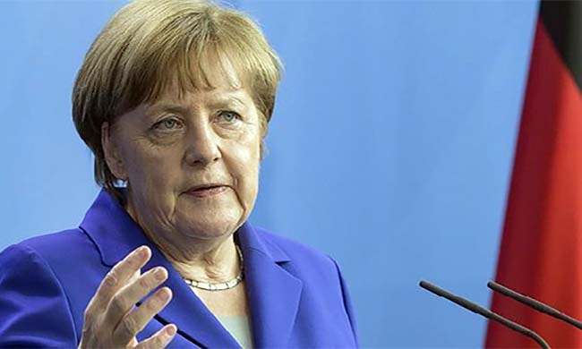 آنگلا مرکل: تصمیم بریتانیا ضربه‌ای به وحدت اروپاست 